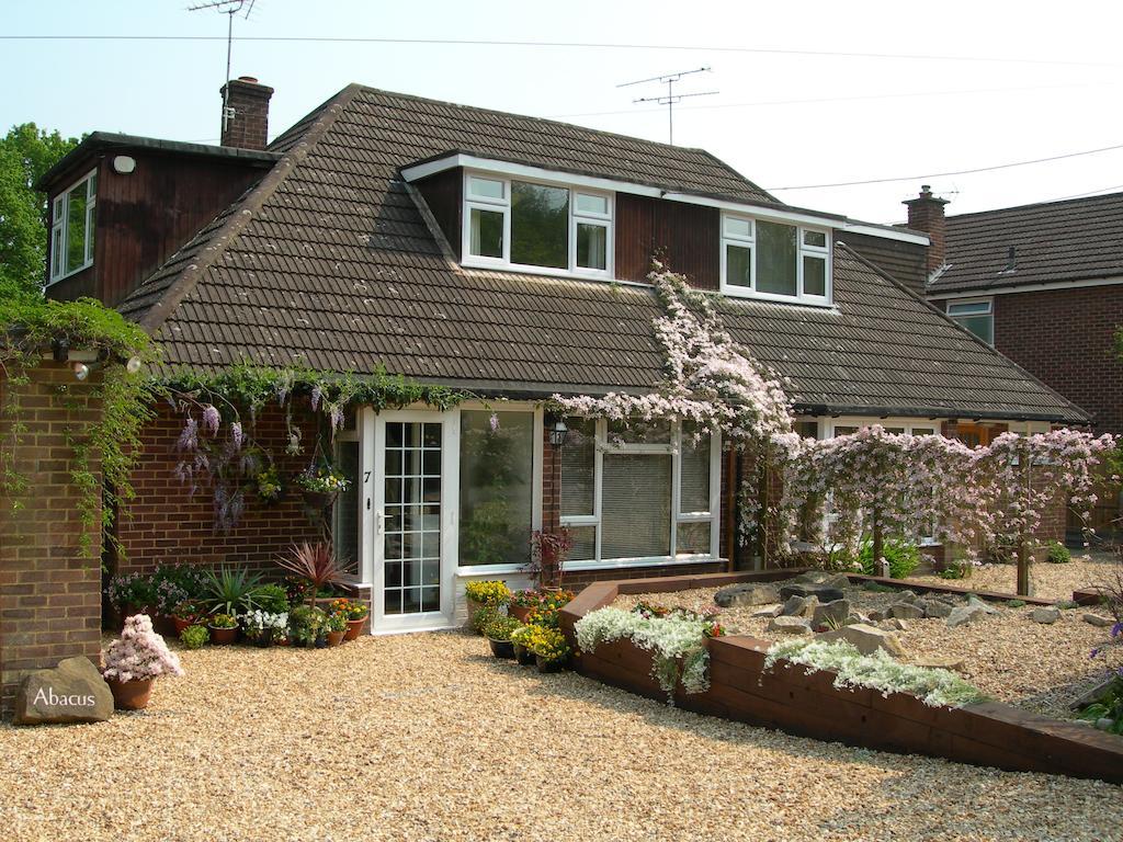 Abacus Bed And Breakfast, Blackwater, Hampshire Camberley Exterior photo